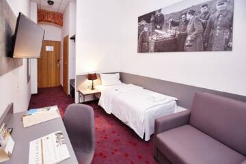 Фото номера Одноместный номер Отель Koszary Arche Hotel г. Гура-Кальвария 9